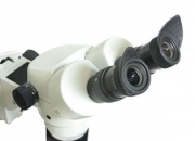 Zobotehnik mora izdelovati zobno protetiko zelo natančno.