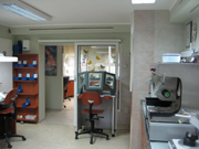 Sodoben zobotehnični laboratorij.